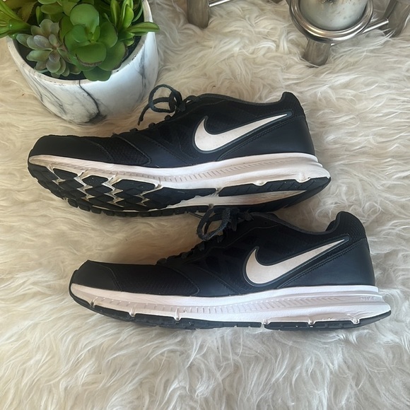 Nike Downshifter 6 Men’s Black/White Running Gym Shoe Sneaker Size 9.5 - Picture 4 of 15